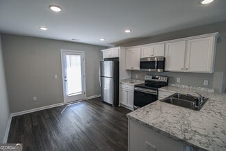 202 Evans Ter in Statesboro, GA - Building Photo - Building Photo