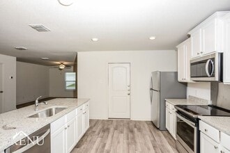 2818 Tybee Crk in Converse, TX - Building Photo - Building Photo