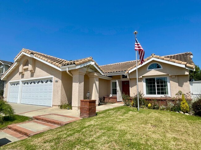 property at 1556 Via La Silva