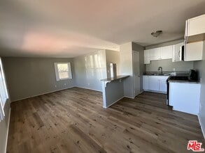 214 S Ramona St in Hemet, CA - Building Photo - Building Photo