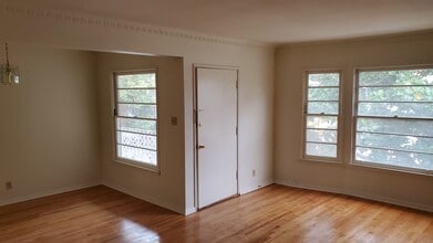 5080 Pickford St, Unit 5080 in Los Angeles, CA - Foto de edificio - Building Photo