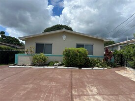 2806 SW 35th Ave in Miami, FL - Building Photo