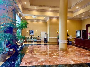 8390 SW 72nd Ave in Miami, FL - Building Photo - Building Photo