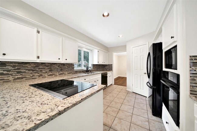 3939 Fawn Creek Dr in Humble, TX - Foto de edificio - Building Photo