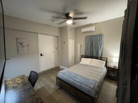 321 E 4th St in Chuluota, FL - Building Photo