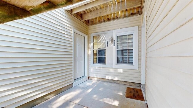 30 Driftwood Ct in Galloway, NJ - Foto de edificio - Building Photo