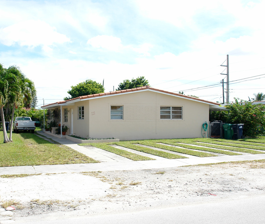 1125 SW 79th Ave in Miami, FL - Building Photo