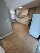 780 Main St in West Warwick, RI - Building Photo - Building Photo