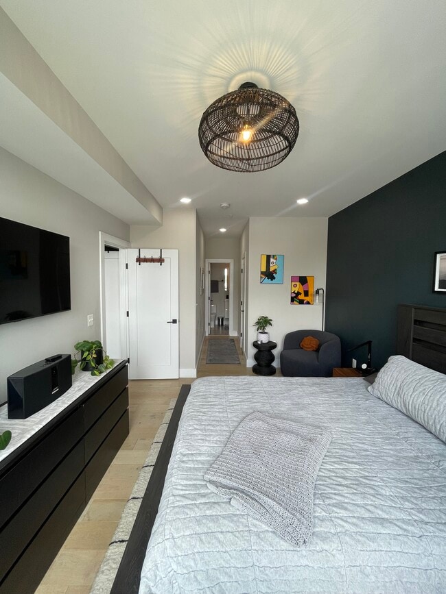1028 Bladensburg Rd NE, Unit 35 in Washington, DC - Foto de edificio - Building Photo