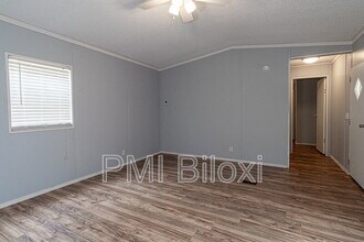 19014 Rucks Krans Rd in Moss Point, MS - Building Photo - Building Photo