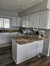 14471 Spring Cir in Omaha, NE - Building Photo - Building Photo