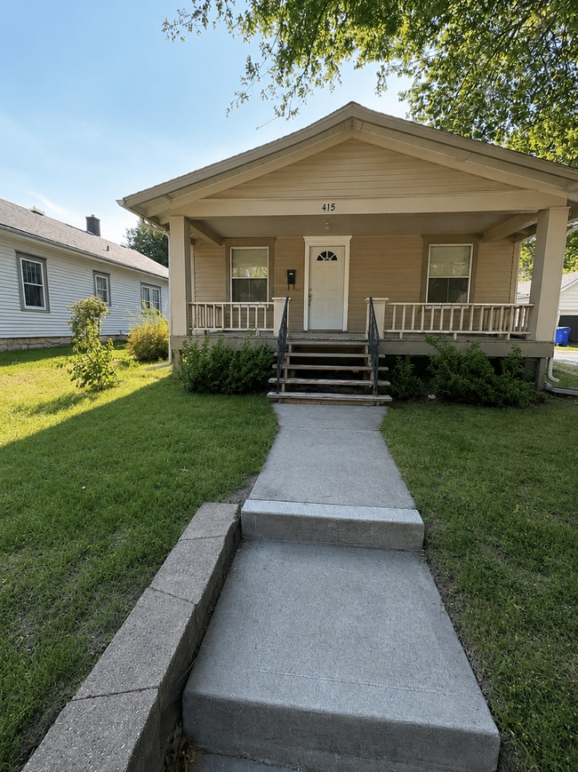 property at 415 S Harrison St