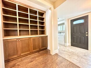 839 Rio Chico Way in Chico, CA - Building Photo - Building Photo