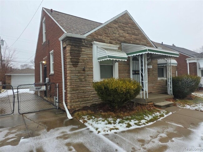 16647 Rossini Dr in Detroit, MI - Building Photo - Building Photo