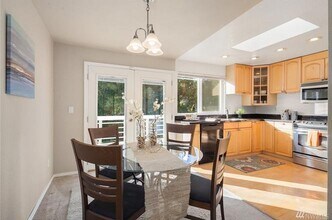 20426 14th Dr SE in Bothell, WA - Foto de edificio - Building Photo