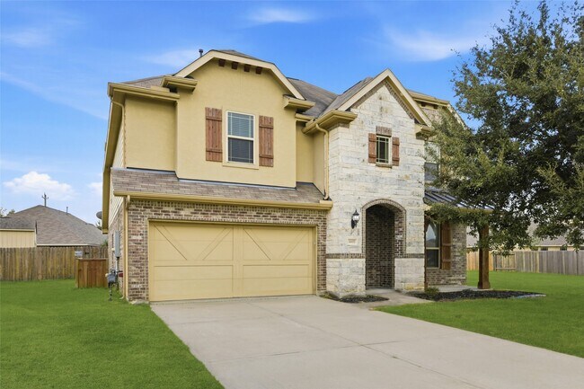 4802 Taylor Drive in Baytown, TX - Building Photo - Building Photo