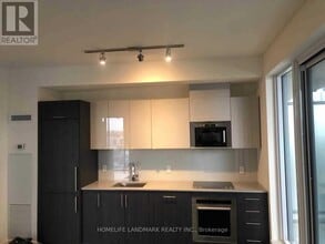 330-1330 Richmond St W in Toronto, ON - Building Photo - Building Photo