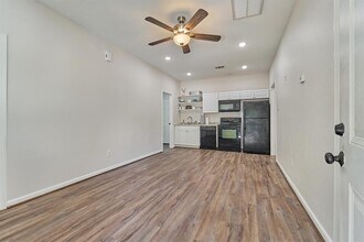 18147 Firepine Ln in Montgomery, TX - Building Photo - Building Photo