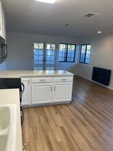 407 S Signal St in Ojai, CA - Building Photo - Building Photo