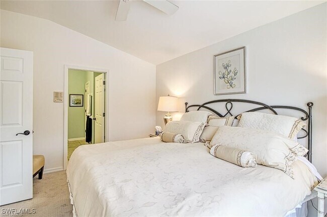 property at 10072 Oakhurst Way