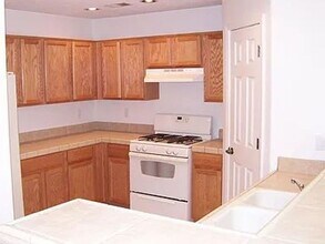 7416 Via Contenta NE in Albuquerque, NM - Building Photo - Building Photo