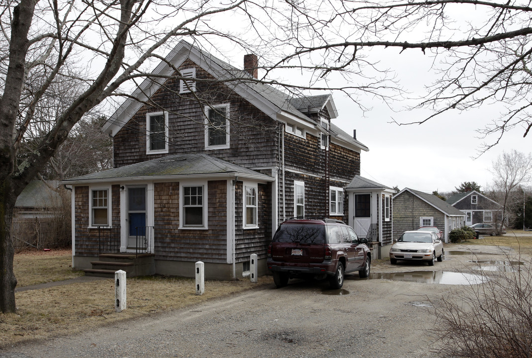 250 Davisville Rd in East Falmouth, MA - Building Photo