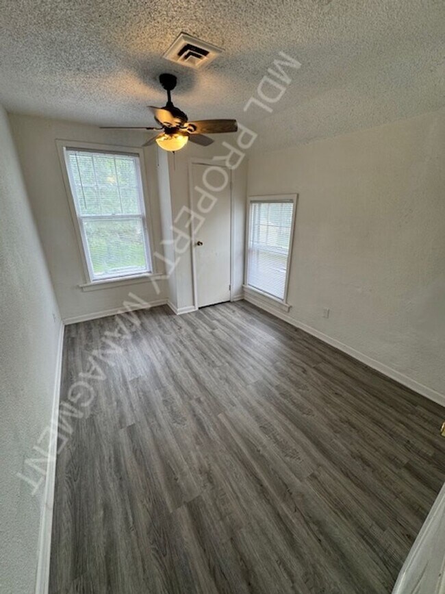 511 S Monroe St in Bay City, MI - Building Photo - Building Photo
