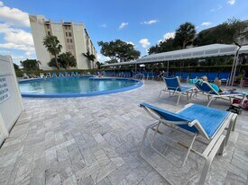 14475 Strathmore Ln in Delray Beach, FL - Building Photo