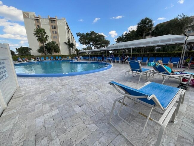 property at 14475 Strathmore Ln