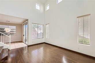 7677 Alexander Hills St in Las Vegas, NV - Building Photo - Building Photo