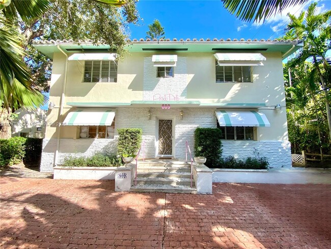 809 Ferdinand St in Coral Gables, FL - Building Photo - Building Photo