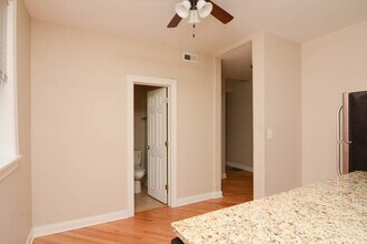 899 Green Bay Rd in Winnetka, IL - Building Photo - Building Photo