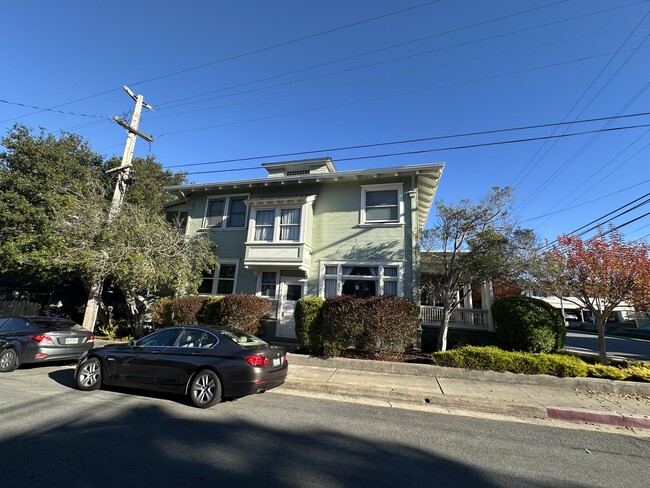 410 Central Ave in Pacific Grove, CA - Building Photo - Building Photo