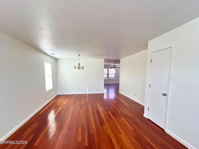 986 Montero Dr in Sparks, NV - Building Photo - Building Photo