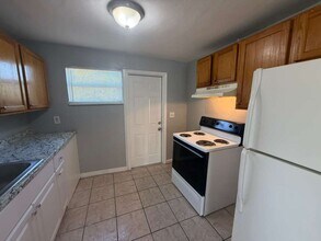 2135 Oakley Ave S in St. Petersburg, FL - Building Photo - Building Photo