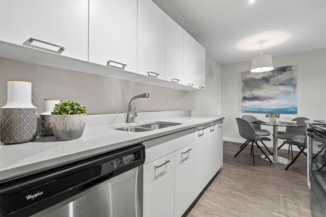 Elan in Saskatoon, SK - Building Photo - Building Photo