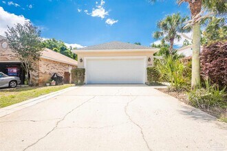 259 Tecumseh Ln in Mary Esther, FL - Building Photo - Building Photo