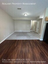 229 Ridgewood Dr in Nicholasville, KY - Building Photo - Building Photo