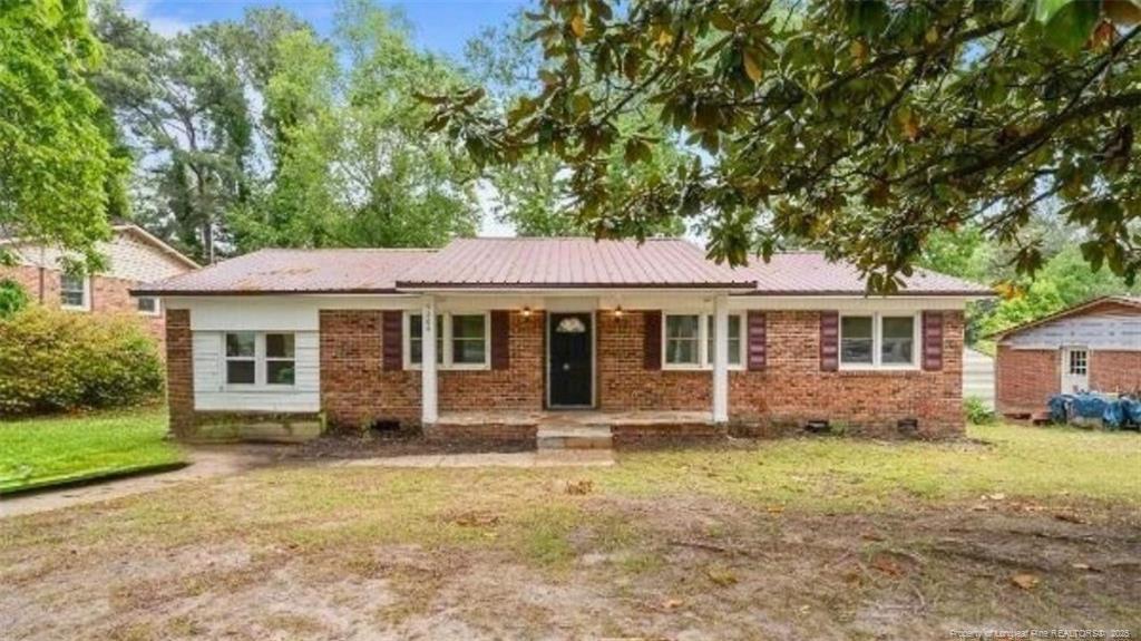 5364 Silver Pine Dr in Fayetteville, NC - Building Photo