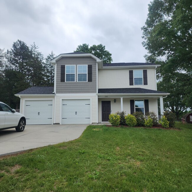 property at 1950 Skycrest Dr