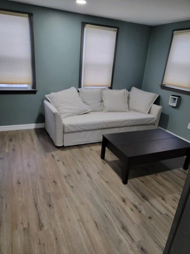 511 Ocean St in Barnstable, MA - Building Photo - Building Photo