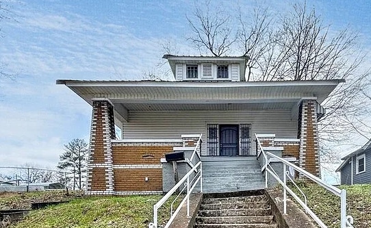 property at 4005 40th Ave N