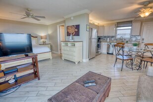 5600 Bonita Beach Rd SW in Bonita Springs, FL - Building Photo
