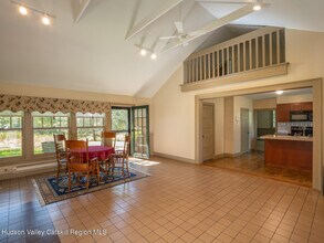 2704 NY-9H in Kinderhook, NY - Building Photo - Building Photo