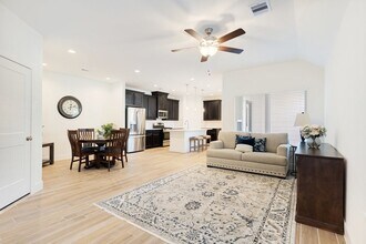 10122 Crescendo Wy in Rosharon, TX - Building Photo - Building Photo