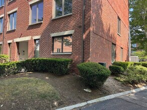 126 Merrimac St in Newburyport, MA - Building Photo - Building Photo