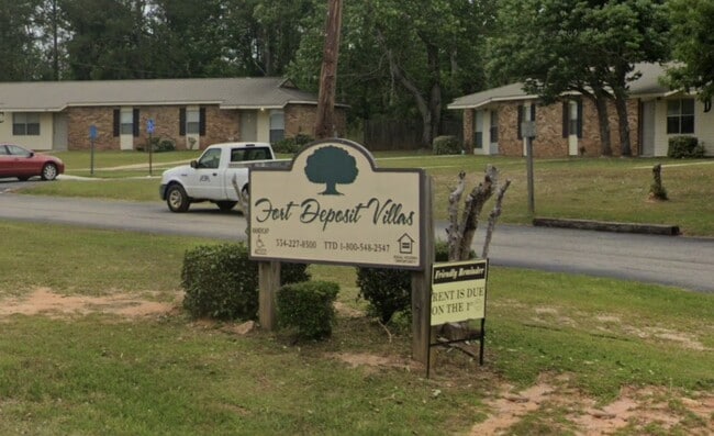 100 Fort Deposit Villas in Fort Deposit, AL - Building Photo - Building Photo