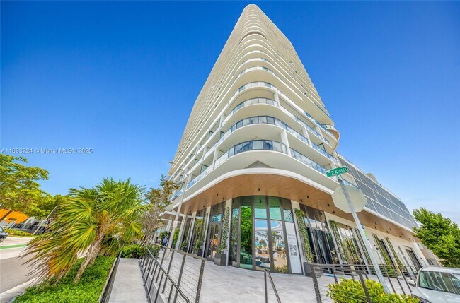 580 72nd St in Miami Beach, FL - Building Photo - Building Photo