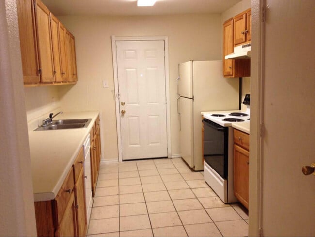 property at 7533 Oak Chase