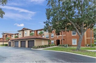 5554 Metrowest Blvd in Orlando, FL - Building Photo